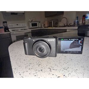 Sony ZV-1F 4K Digital Camera - Black WORKING USED